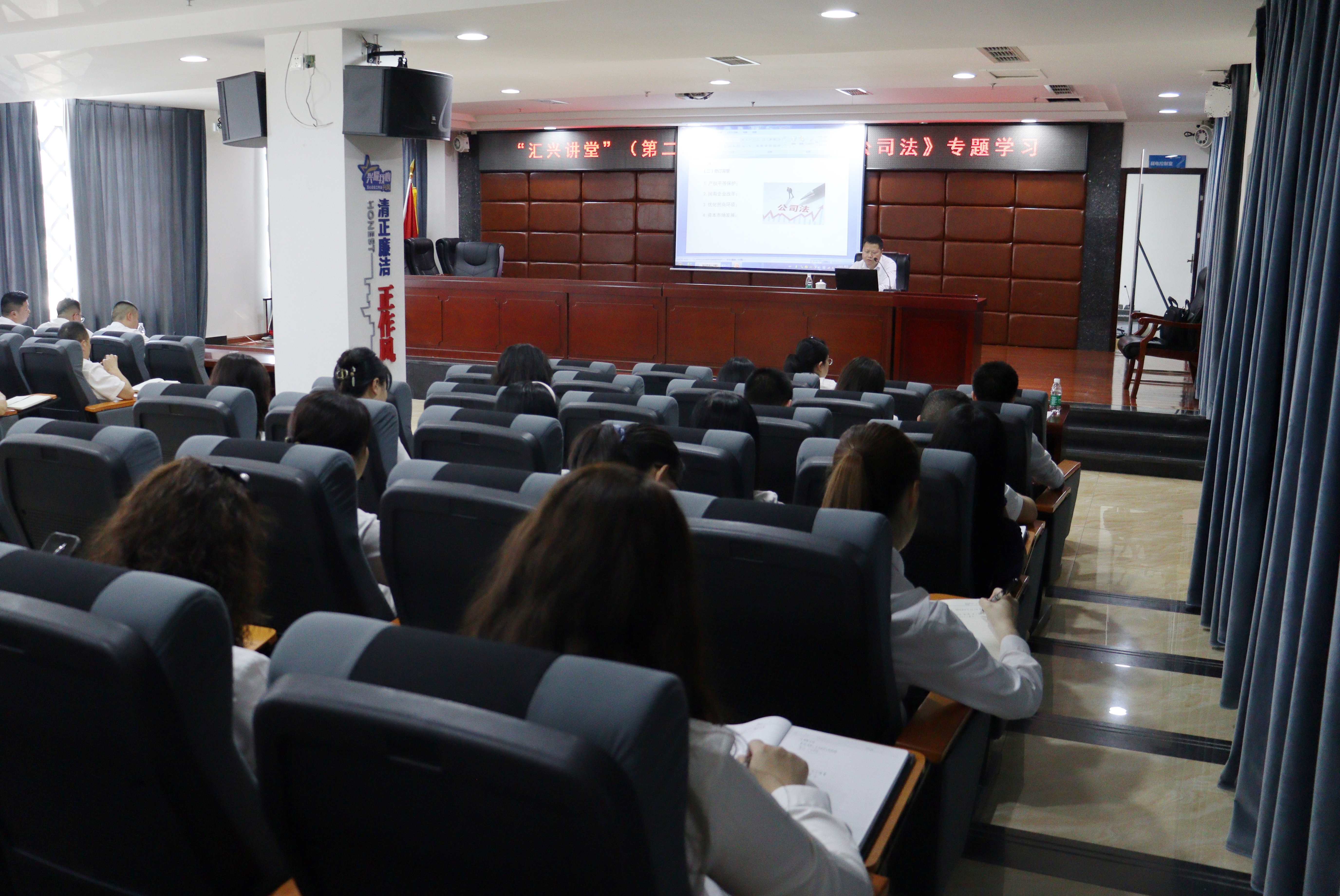 0e90019d95d3822b758b53daa7fec42f